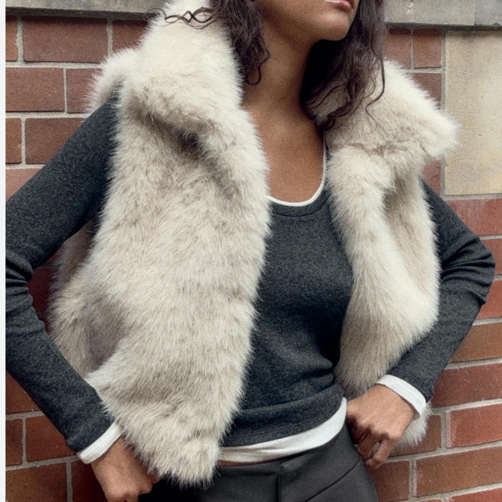 BNWT ZARA FUR WEST
